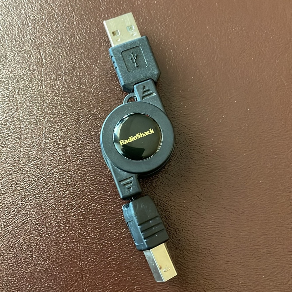 RadioShack Retractable USB 2.0 A to mini-B Cable